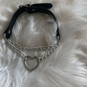 Leather heart adjustable choker